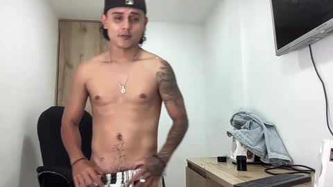 Bob  INDEPENDENT MODEL online show from September 14, 4:44 am