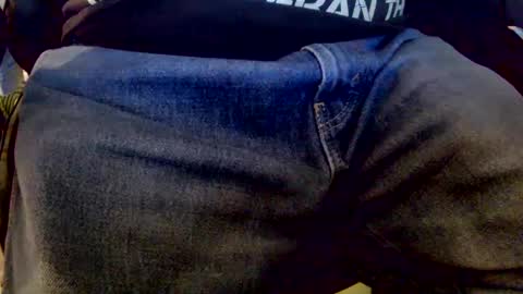 Snapshot of bobbie420_ chatting on January 13, 3:23 am bobbie420_ online show from January 13, 3:23 am