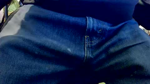 Snapshot of bobbie420_ chatting on October 11, 1:27 am bobbie420_ online show from October 11, 1:27 am