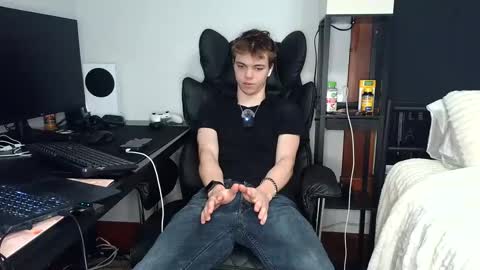 bobby72738 online show from September 9, 3:39 am