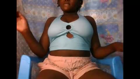 Snapshot of bobby_hottie chatting on June 10, 10:36 am bobby_hottie online show from June 10, 10:36 am