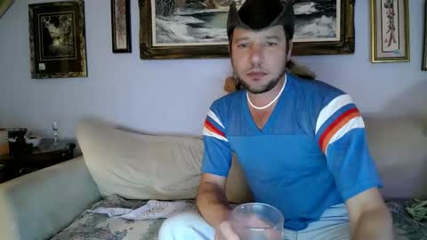 Snapshot of bobbyandsadie chatting on February 20, 8:05 am Bobby and Sadie online show from February 20, 8:05 am