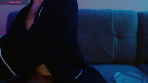 Snapshot of bobbyenglish69 chatting on February 3, 7:35 am Bobby English online show from February 3, 7:35 am