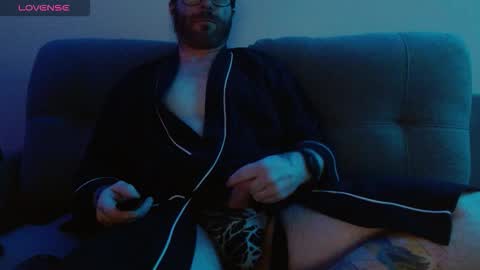 Snapshot of bobbyenglish69 chatting on March 19, 7:12 am Bobby English online show from March 19, 7:12 am