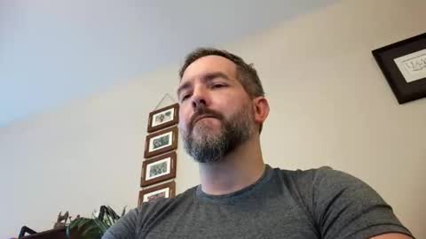Snapshot of bobchmw chatting on June 1, 4:09 pm Bobchmw online show from June 1, 4:09 pm