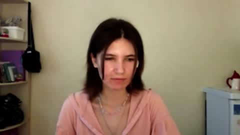 Snapshot of bobettekabel chatting on March 27, 6:30 am Mila online show from March 27, 6:30 am