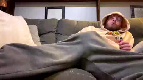 Snapshot of bobfish663 chatting on May 11, 2:45 pm bobfish663 online show from May 11, 2:45 pm