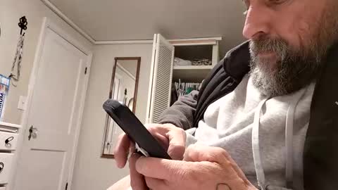 Snapshot of bobnspokn48293505 chatting on November 5, 12:27 pm bobnspokn48293505 online show from November 5, 12:27 pm