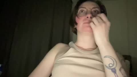 Snapshot of bobwig4 chatting on January 19, 9:23 pm Tips prfr 11-55-111 tok online show from January 19, 9:23 pm