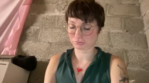 Snapshot of bobwig4 chatting on September 12, 7:36 pm Tips prfr 11-55-111 tok online show from September 12, 7:36 pm