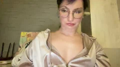 Snapshot of bobwig4 chatting on March 9, 7:51 pm Tips prfr 11-55-111 tok online show from March 9, 7:51 pm