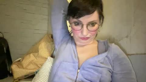 Snapshot of bobwig4 chatting on March 17, 10:35 pm Tips prfr 11-55-111 tok online show from March 17, 10:35 pm