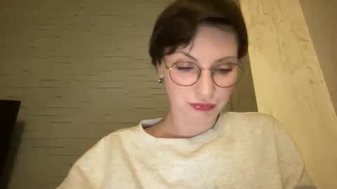 Snapshot of bobwig4 chatting on April 3, 10:19 pm Tips prfr 11-55-111 tok online show from April 3, 10:19 pm