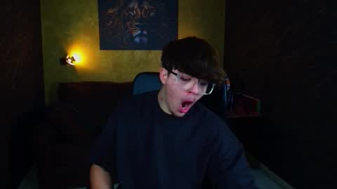 BodhiHayes online show from March 27, 8:26 am