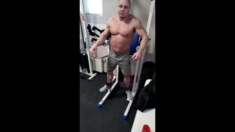 Snapshot of bodi5 chatting on April 4, 2:14 pm BODI online show from April 4, 2:14 pm