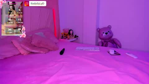 Snapshot of body69ld chatting on May 18, 4:07 am DANIELA online show from May 18, 4:07 am