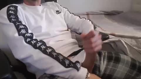 bodyking69 online show from March 29, 12:16 pm