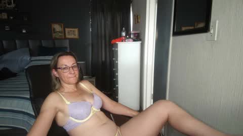 Ningifun couple online show from January 11, 7:06 am