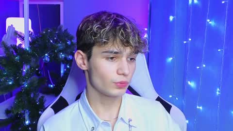 ALEXPVT IS OPEN online show from January 7, 9:14 pm