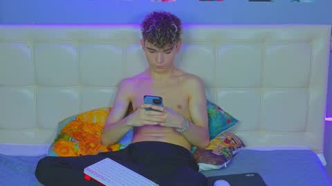 ALEXPVT IS OPEN online show from January 30, 9:58 pm