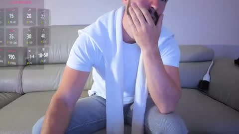 Snapshot of boiteasex chatting on April 11, 4:06 am boiteasex online show from April 11, 4:06 am