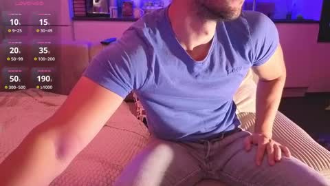 Snapshot of boiteasex chatting on May 17, 6:33 am boiteasex online show from May 17, 6:33 am