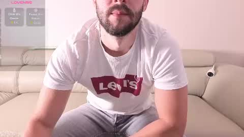 Snapshot of boiteasex chatting on June 10, 5:39 am boiteasex online show from June 10, 5:39 am