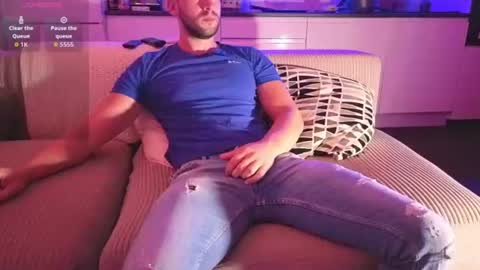 Snapshot of boiteasex chatting on June 24, 4:33 am boiteasex online show from June 24, 4:33 am