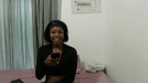 boitylips online show from June 12, 5:39 am