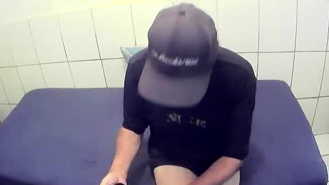 Snapshot of bolado23 chatting on February 2, 7:12 pm Cesar Augusto Pierdona online show from February 2, 7:12 pm