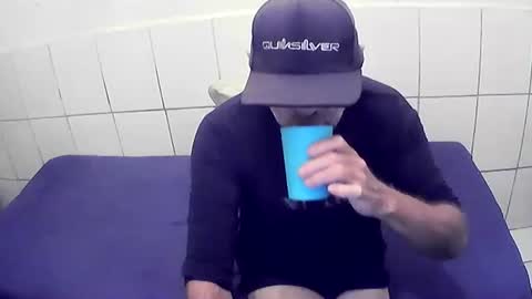 Snapshot of bolado23 chatting on February 8, 1:36 pm Cesar Augusto Pierdona online show from February 8, 1:36 pm