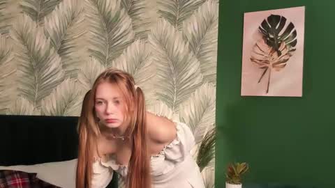 Kira online show from November 3, 3:30 am