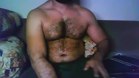 Snapshot of boldinddude chatting on February 27, 12:43 am Chris B online show from February 27, 12:43 am