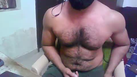 Snapshot of boldinddude chatting on March 4, 11:19 am Chris B online show from March 4, 11:19 am