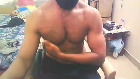 Snapshot of boldinddude chatting on October 31, 2:45 am Chris B online show from October 31, 2:45 am