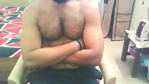 Snapshot of boldinddude chatting on November 28, 11:35 am Chris B online show from November 28, 11:35 am