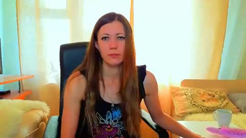 Mia online show from June 8, 12:47 am
