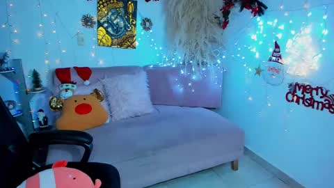  Salma Independent Model online show from December 5, 1:47 am