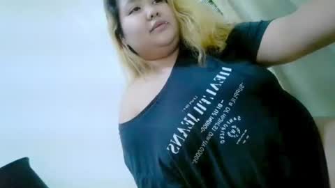 Snapshot of bombastic_darla chatting on September 13, 10:42 pm bombastic_darla online show from September 13, 10:42 pm