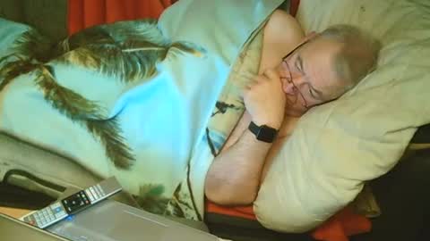 Snapshot of bomber59potsdam chatting on January 1, 12:11 am Bomber59potsdam online show from January 1, 12:11 am