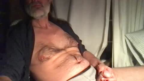 Snapshot of bonderbarney chatting on April 10, 3:01 am BonderBarney online show from April 10, 3:01 am