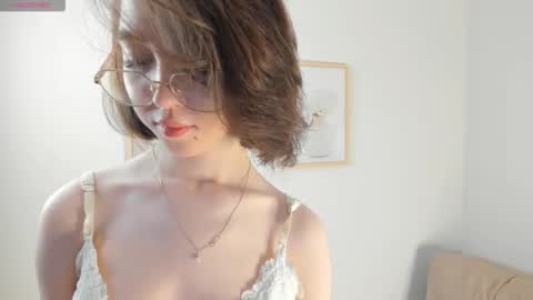 bondistar online show from October 12, 1:21 pm