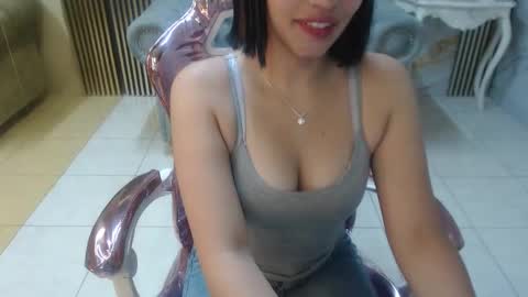 Snapshot of bonnie_1s chatting on March 18, 12:19 pm Bonnie online show from March 18, 12:19 pm