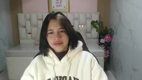 Snapshot of bonnie_1s chatting on March 22, 12:19 pm Bonnie online show from March 22, 12:19 pm