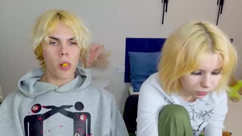 Jessy  Mark online show from October 2, 5:09 pm