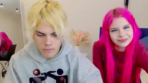 Jessy  Mark online show from October 6, 5:10 pm