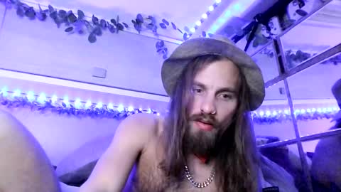 Snapshot of bonnie_and_clyde_11 chatting on November 19, 8:42 pm Bonnie and Clyde online show from November 19, 8:42 pm