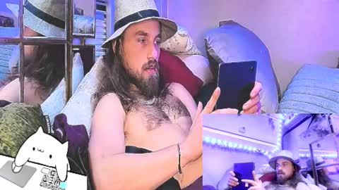 Snapshot of bonnie_and_clyde_11 chatting on November 20, 9:09 am Bonnie and Clyde online show from November 20, 9:09 am