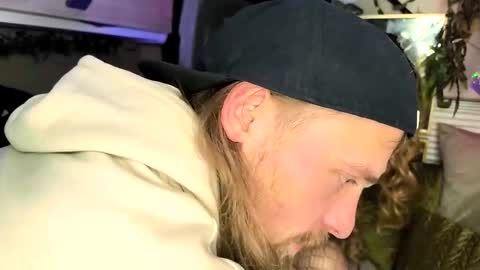 Snapshot of bonnie_and_clyde_11 chatting on November 21, 2:21 am Bonnie and Clyde online show from November 21, 2:21 am