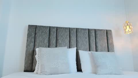 Snapshot of bonnie_bloom chatting on October 1, 4:29 am Bonnie online show from October 1, 4:29 am